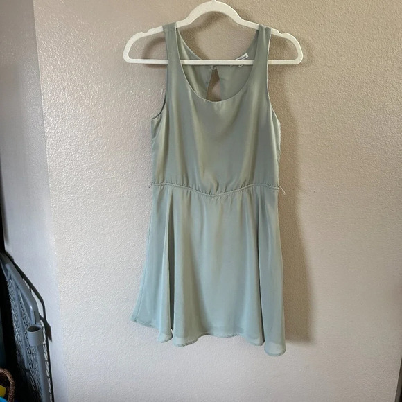 Charlotte Russe Light Green Dress‎   Size X-Small - Picture 1 of 9